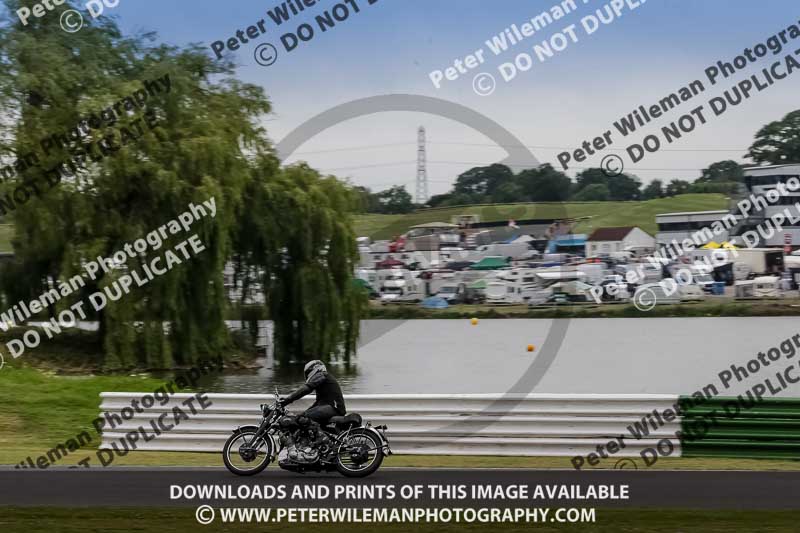 Vintage motorcycle club;eventdigitalimages;mallory park;mallory park trackday photographs;no limits trackdays;peter wileman photography;trackday digital images;trackday photos;vmcc festival 1000 bikes photographs